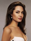 Angelina Jolie a legjobban fizetett hollywoodi színésznõ