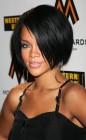 Rihanna dallamot lopott!