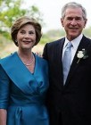 Szívmûtétet hajtottak végre George H. W. Bush feleségén!