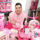 Milliókat költ Barbie babákra a mániákus férfi