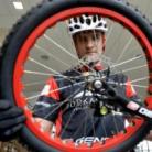 100. emeletig ugrált fel biciklijével egy lengyel fiatalember