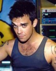 Robbie Williamsnek érdekes csajozós stilusa van