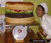 20 kilós esküvõi sajtburgertorta