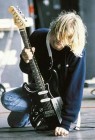 Százezer dollárért kelt el Kurt Cobain gitárja!