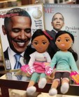 Obama lányaiból babák készültek!