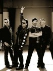 A U2 meglopja a világ szegényeit!