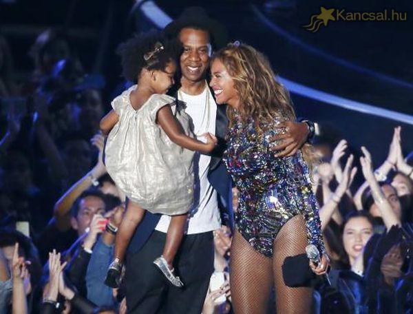 Családjával együtt vette át az életműdíjat Beyoncé