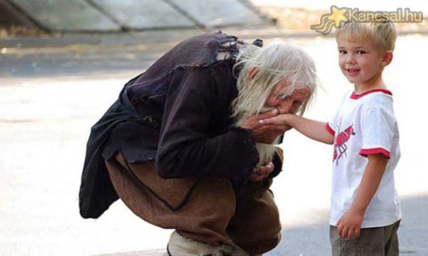A 99 éves jótevő az utcán összegyűjtött pénzét mások megsegítésére áldozza