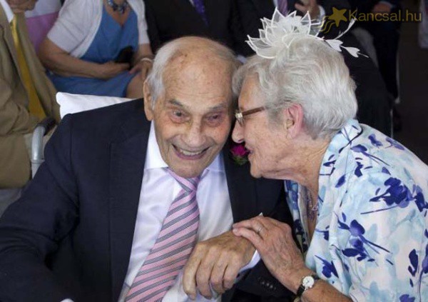103 évesen vette el 91 éves menyasszonyát az idős úr