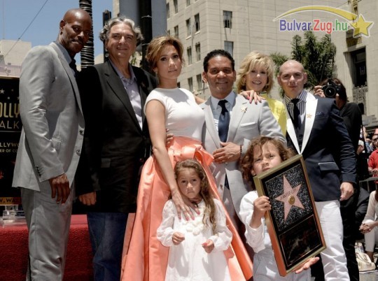 Csillagot kapott a hollywoodi Hírességek Sétányán Jennifer Lopez
