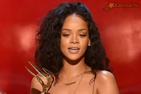 Meglepő, hogy kit tart a világ legszexibb férfijának Rihanna